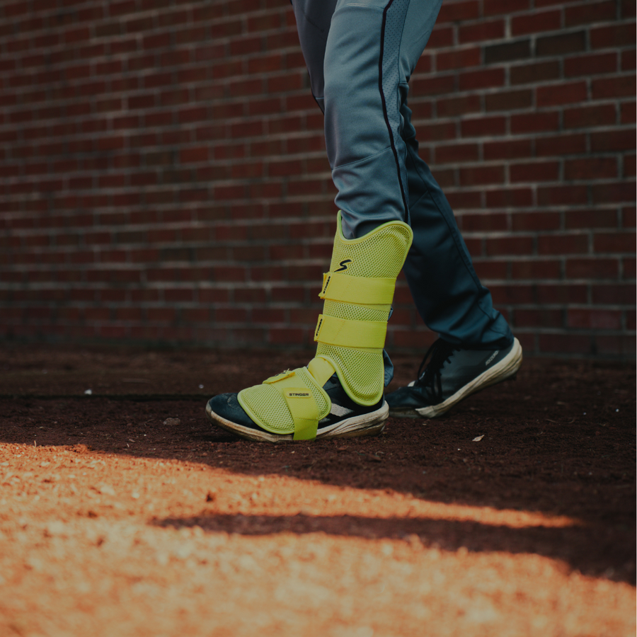 Stinger Select Leg Guard - GOLD