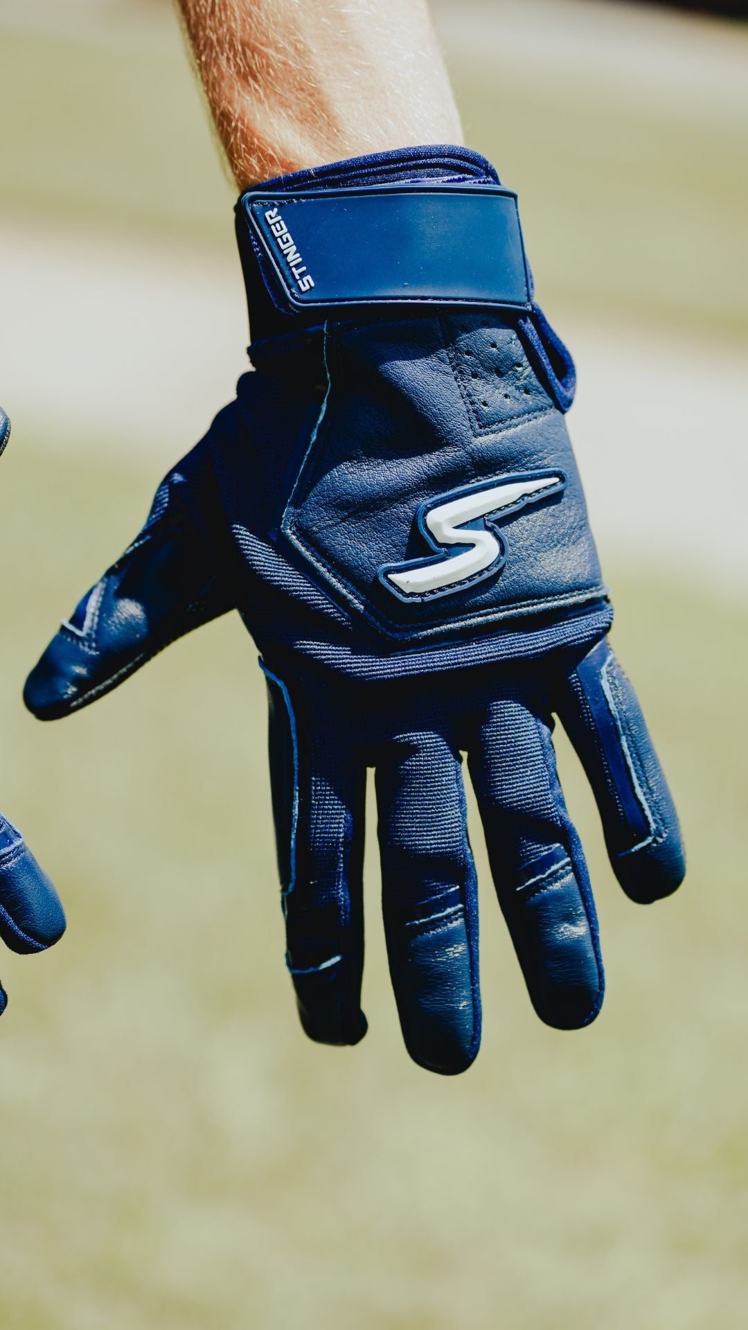 Color Crush Batting Gloves - Navy (Bee Logo)