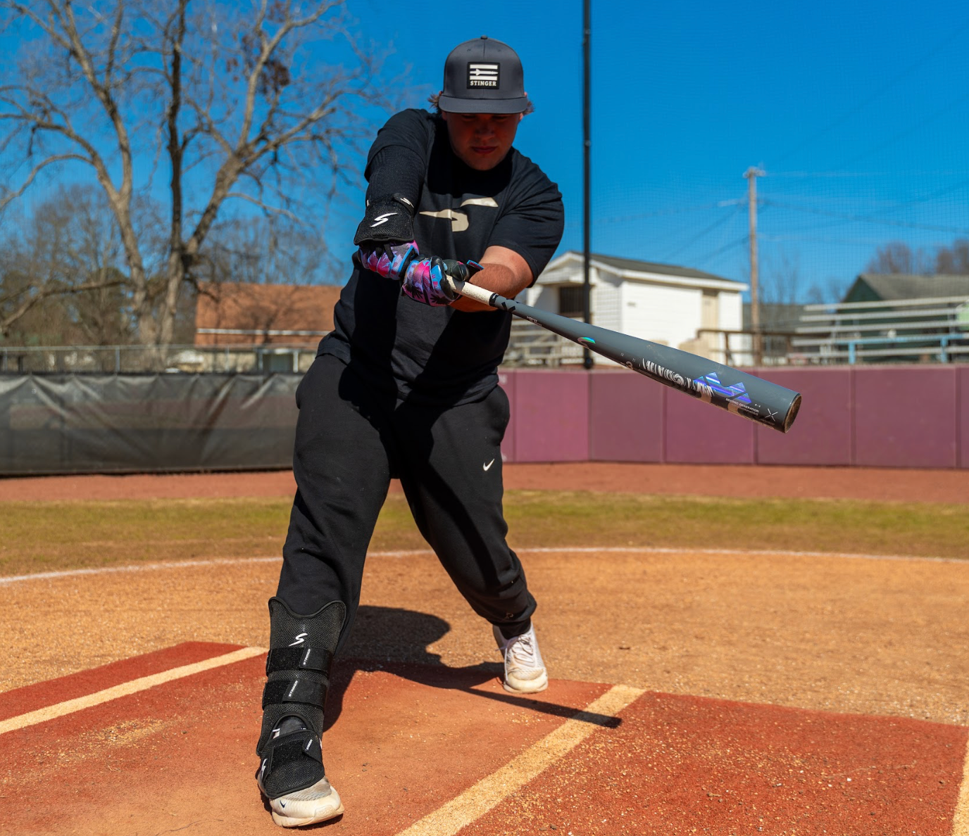 Stinger Select Leg Guard - BLACK