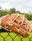 Classic SERIES PLAYER EDITION BASEBALL GLOVE